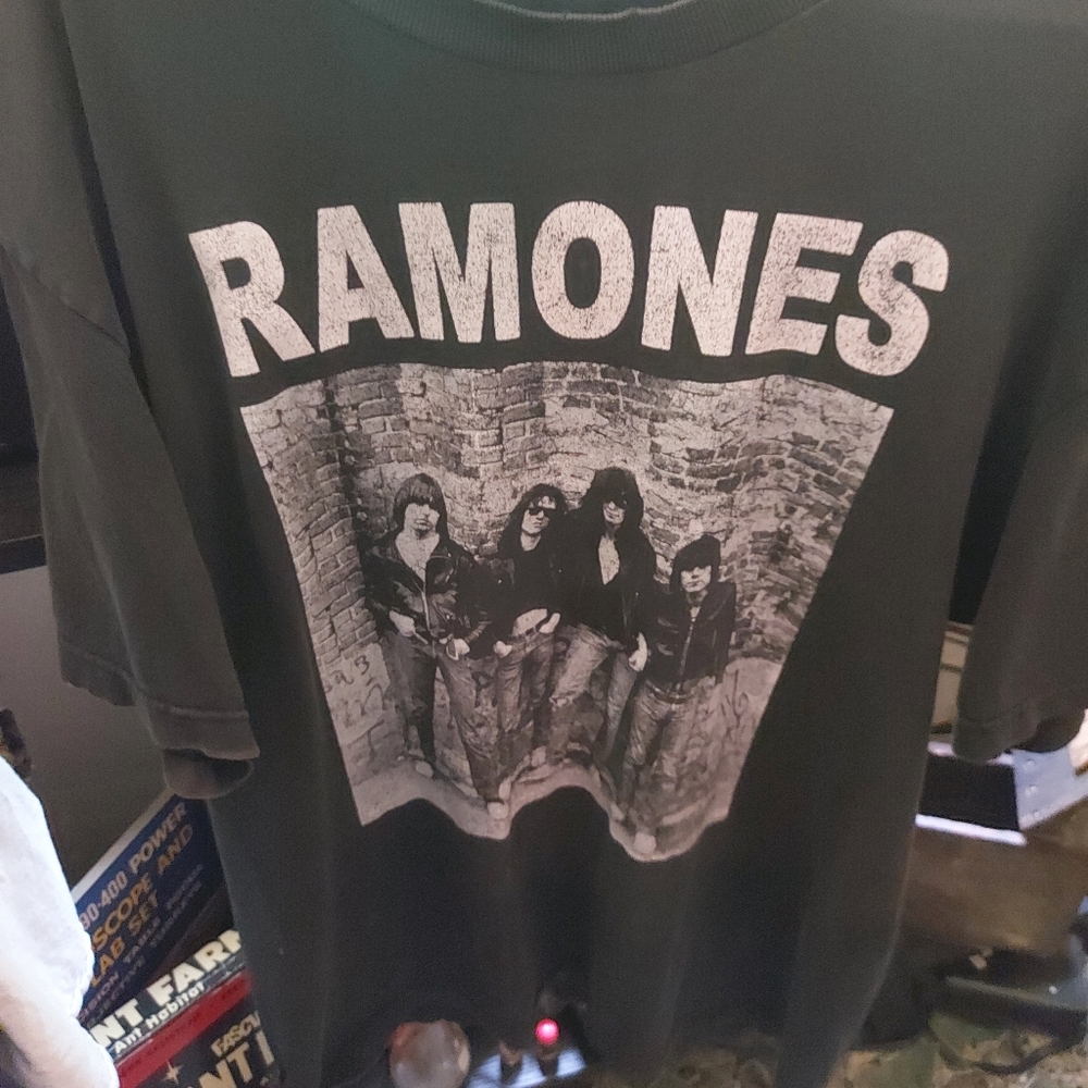 Vintage Ramones t shirt